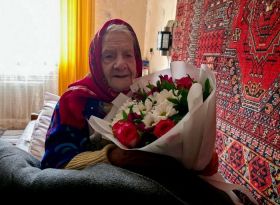 Століття, зігріте любов’ю